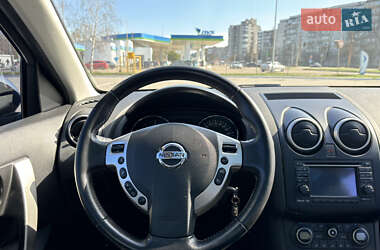 Внедорожник / Кроссовер Nissan Qashqai 2010 в 