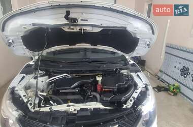 Внедорожник / Кроссовер Nissan Qashqai 2014 в 