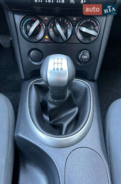 Позашляховик / Кросовер Nissan Qashqai 2010 в 