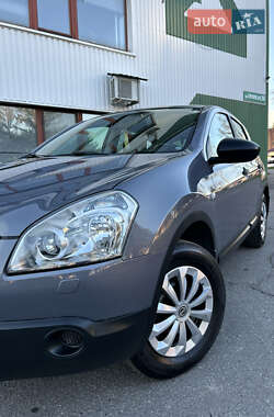 Позашляховик / Кросовер Nissan Qashqai 2010 в 