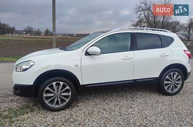 Внедорожник / Кроссовер Nissan Qashqai 2010 в 