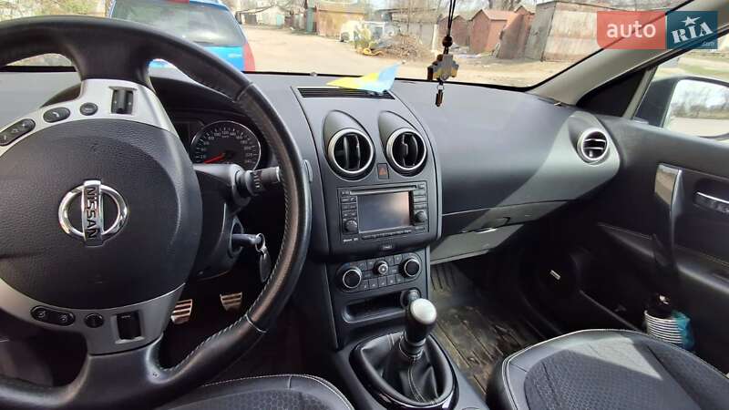 Внедорожник / Кроссовер Nissan Qashqai 2013 в Шостке