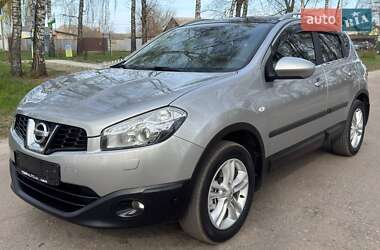 Внедорожник / Кроссовер Nissan Qashqai 2011 в 