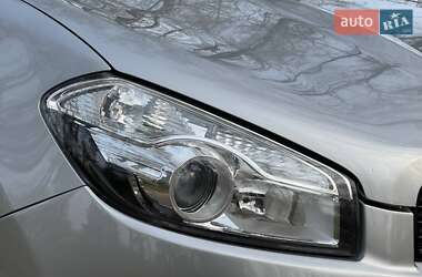 Внедорожник / Кроссовер Nissan Qashqai 2011 в 