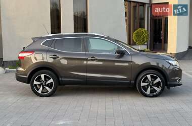 Внедорожник / Кроссовер Nissan Qashqai 2016 в 