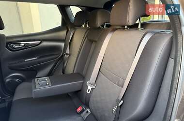 Внедорожник / Кроссовер Nissan Qashqai 2016 в 