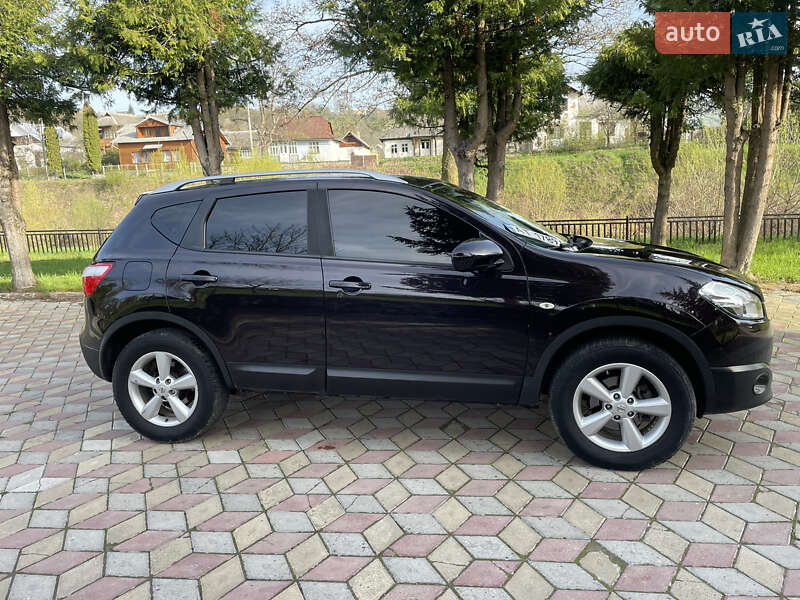 Позашляховик / Кросовер Nissan Qashqai 2010 в Коломиї