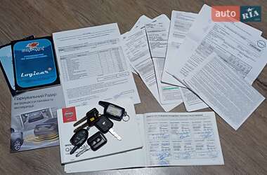 Внедорожник / Кроссовер Nissan Qashqai 2013 в 