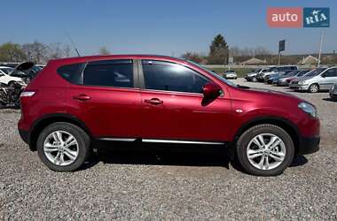 Внедорожник / Кроссовер Nissan Qashqai 2010 в 