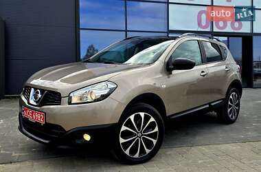 Внедорожник / Кроссовер Nissan Qashqai 2013 в 