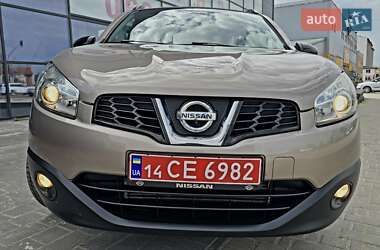 Внедорожник / Кроссовер Nissan Qashqai 2013 в 