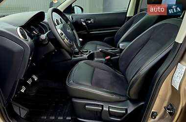 Внедорожник / Кроссовер Nissan Qashqai 2013 в 