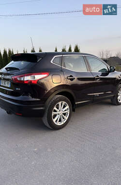 Внедорожник / Кроссовер Nissan Qashqai 2014 в 