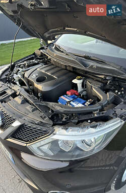 Внедорожник / Кроссовер Nissan Qashqai 2014 в 