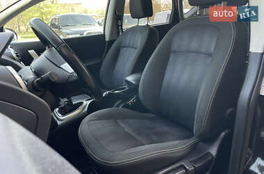 Внедорожник / Кроссовер Nissan Qashqai 2012 в 