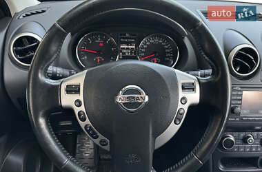 Внедорожник / Кроссовер Nissan Qashqai 2012 в 