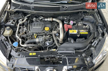 Внедорожник / Кроссовер Nissan Qashqai 2012 в 