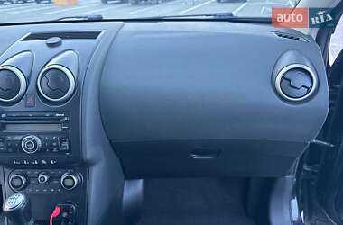 Позашляховик / Кросовер Nissan Qashqai 2008 в 