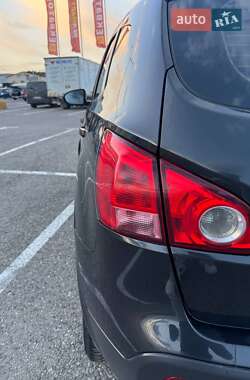 Позашляховик / Кросовер Nissan Qashqai 2008 в 