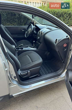 Внедорожник / Кроссовер Nissan Qashqai 2008 в 
