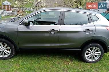 Внедорожник / Кроссовер Nissan Qashqai 2014 в 