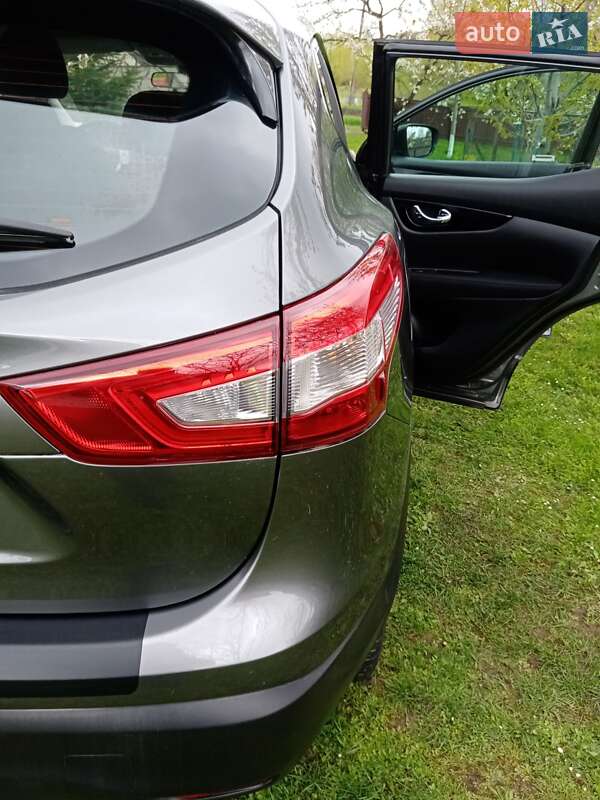 Внедорожник / Кроссовер Nissan Qashqai 2014 в Ивано-Франковске