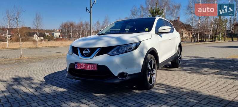 Внедорожник / Кроссовер Nissan Qashqai 2017 в 