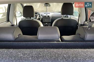 Внедорожник / Кроссовер Nissan Qashqai 2012 в 