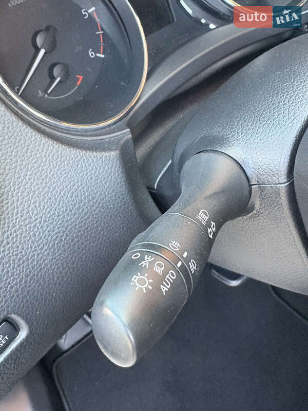 Внедорожник / Кроссовер Nissan Qashqai 2015 в Киеве