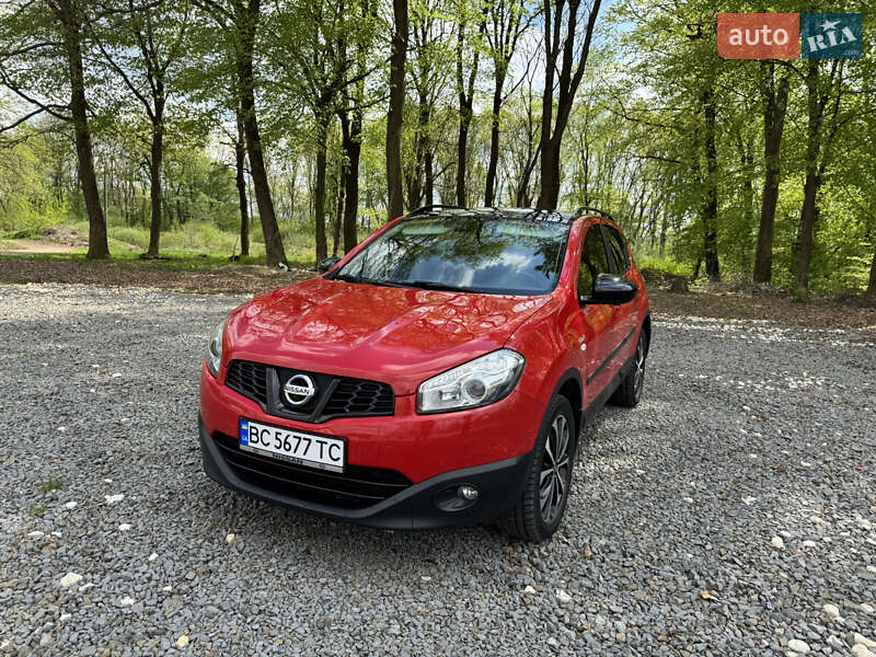 Позашляховик / Кросовер Nissan Qashqai 2012 в Самборі