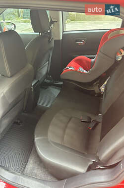 Внедорожник / Кроссовер Nissan Qashqai 2011 в 
