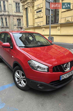 Внедорожник / Кроссовер Nissan Qashqai 2011 в 