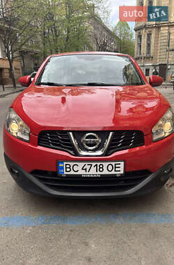 Внедорожник / Кроссовер Nissan Qashqai 2011 в 