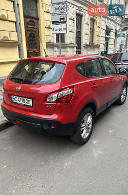 Внедорожник / Кроссовер Nissan Qashqai 2011 в 