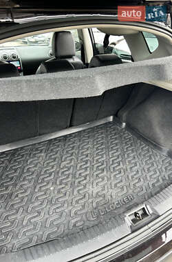 Позашляховик / Кросовер Nissan Qashqai 2013 в 
