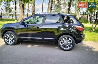 Позашляховик / Кросовер Nissan Qashqai 2012 в 