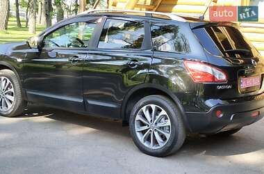Позашляховик / Кросовер Nissan Qashqai 2012 в 