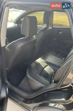 Внедорожник / Кроссовер Nissan Qashqai 2012 в 