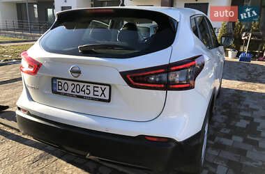 Позашляховик / Кросовер Nissan Qashqai 2021 в 