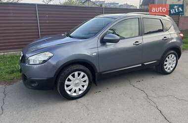 Позашляховик / Кросовер Nissan Qashqai 2010 в 