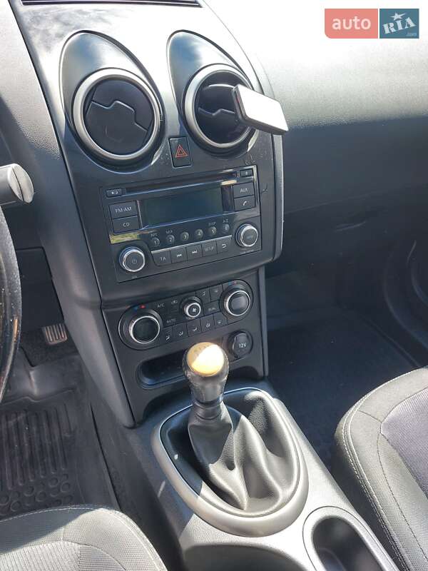 Позашляховик / Кросовер Nissan Qashqai 2013 в Ужгороді