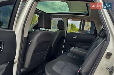 Внедорожник / Кроссовер Nissan Qashqai 2012 в 
