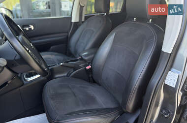 Внедорожник / Кроссовер Nissan Qashqai 2012 в 