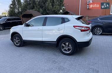 Позашляховик / Кросовер Nissan Qashqai 2015 в 