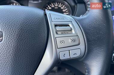 Позашляховик / Кросовер Nissan Qashqai 2015 в 