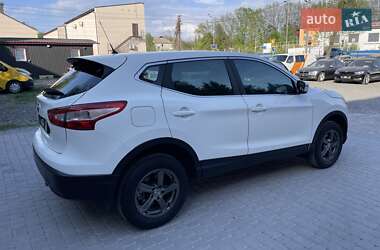Позашляховик / Кросовер Nissan Qashqai 2015 в 