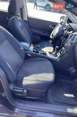 Внедорожник / Кроссовер Nissan Qashqai 2011 в 