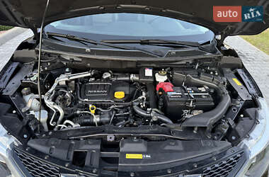 Позашляховик / Кросовер Nissan Qashqai 2015 в 