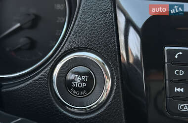 Позашляховик / Кросовер Nissan Qashqai 2015 в 