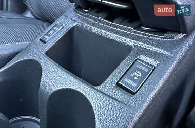 Позашляховик / Кросовер Nissan Qashqai 2014 в 
